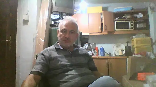 Snapshot of murat7888 chatting on September 18, 7:00 am murat7888 online show from September 18, 7:00 am