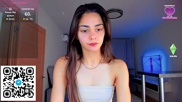 EmiliaZen online show from October 17, 5:48 pm