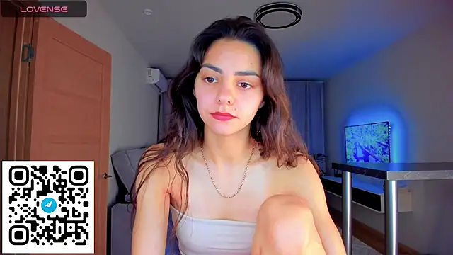 EmiliaZen online show from October 21, 3:22 pm