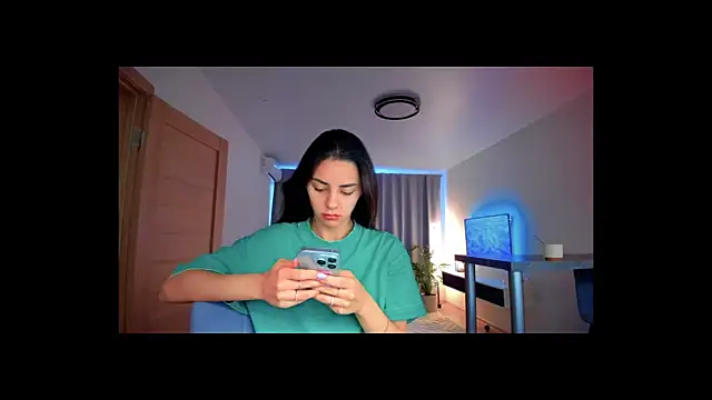 EmiliaZen online show from September 28, 12:23 pm