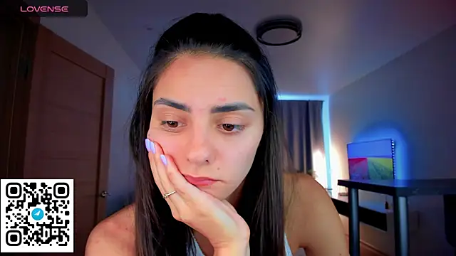 EmiliaZen online show from September 19, 11:25 am