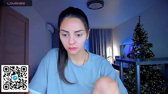 EmiliaZen online show from January 8, 1:06 pm