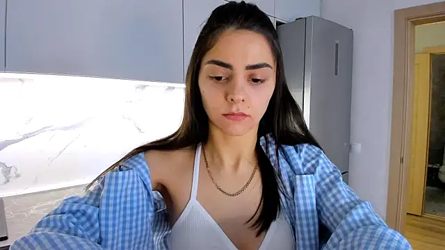 EmiliaZen online show from March 20, 11:27 am