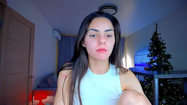 EmiliaZen online show from December 18, 4:22 pm