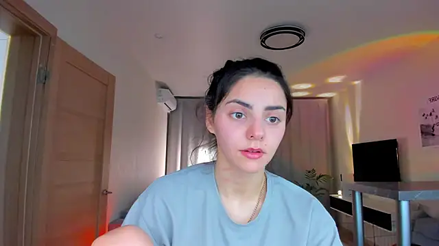 EmiliaZen online show from February 28, 7:57 pm