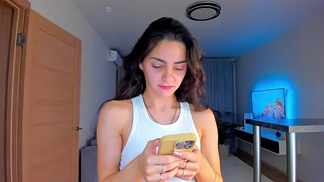 EmiliaZen online show from November 21, 5:56 pm