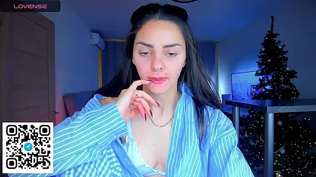 EmiliaZen online show from January 9, 11:00 pm