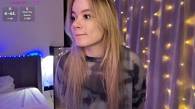 CrystaIMaiden online show from February 28, 5:04 pm