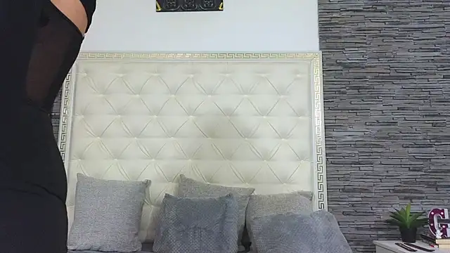 EliteDomina online show from October 22, 5:18 am