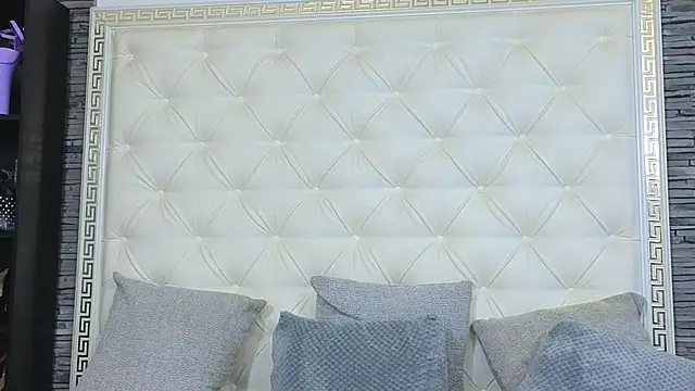 EliteDomina online show from January 13, 8:07 am