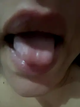 daianaspencer online show from December 5, 8:02 am