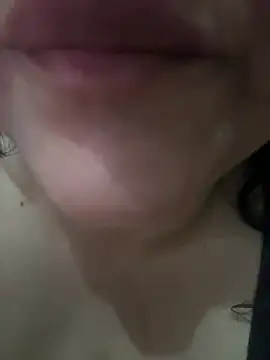 Snapshot of daianaspencer chatting on June 25, 6:18 am daianaspencer online show from June 25, 6:18 am
