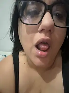 daianaspencer online show from November 29, 10:48 am