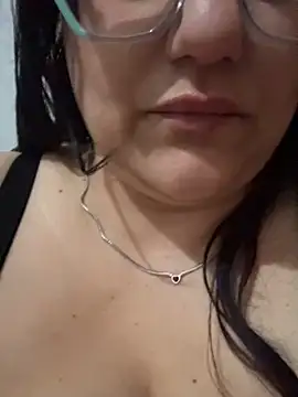 daianaspencer online show from March 25, 11:31 am