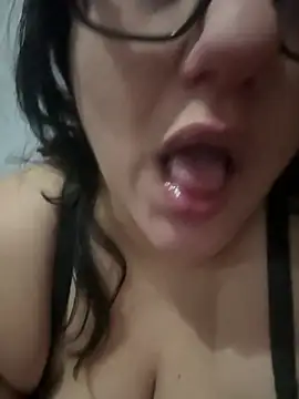 daianaspencer online show from February 24, 8:04 am