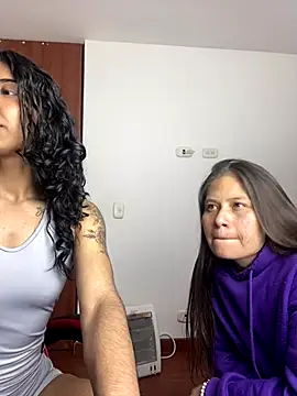 amberth2304 online show from November 5, 9:18 pm