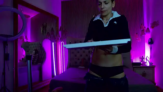 PlayfulShow online show from March 4, 11:18 am