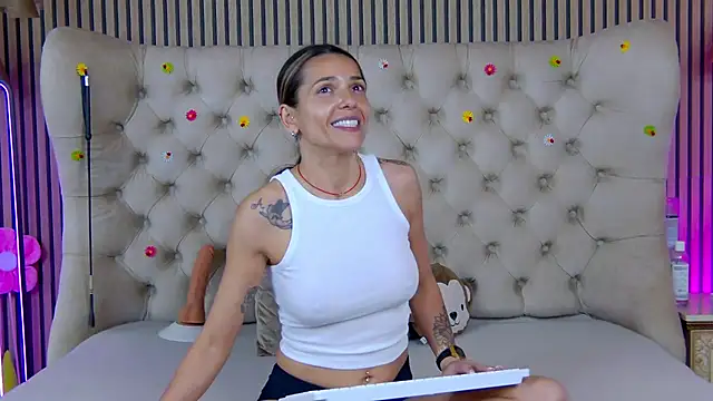 PlayfulShow online show from April 14, 2:44 pm