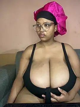 Snapshot of NonoGotBoobies chatting on March 14, 5:27 am NonoGotBoobies online show from March 14, 5:27 am