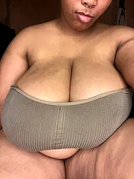 NonoGotBoobies online show from October 28, 7:40 am