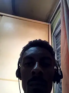 Snapshot of SafadoDiv__ chatting on October 4, 2:40 pm SafadoDiv online show from October 4, 2:40 pm