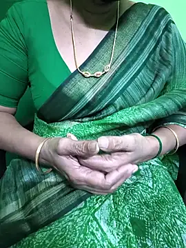 Snapshot of niiveditha chatting on March 12, 8:30 am niiveditha online show from March 12, 8:30 am