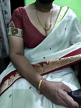 Snapshot of niiveditha chatting on October 8, 2:40 pm niiveditha online show from October 8, 2:40 pm