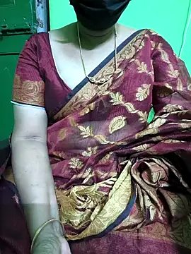 Snapshot of niiveditha chatting on March 14, 6:10 am niiveditha online show from March 14, 6:10 am