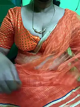 Snapshot of niiveditha chatting on March 10, 7:33 am niiveditha online show from March 10, 7:33 am