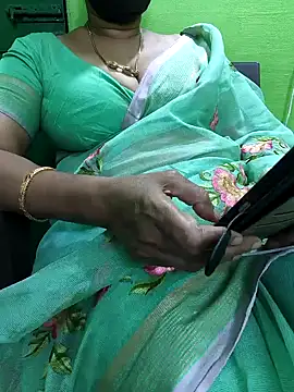 Snapshot of niiveditha chatting on October 9, 2:50 pm niiveditha online show from October 9, 2:50 pm