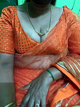 Snapshot of niiveditha chatting on March 10, 11:34 am niiveditha online show from March 10, 11:34 am