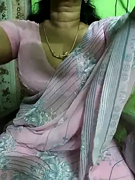 Snapshot of niiveditha chatting on March 20, 8:53 am niiveditha online show from March 20, 8:53 am