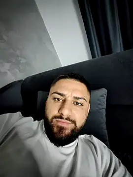 Bakws online show from November 3, 3:37 pm