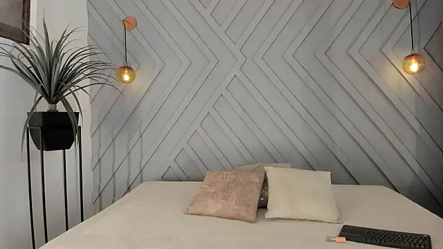 Zoee monroe online show from March 15, 1:18 pm