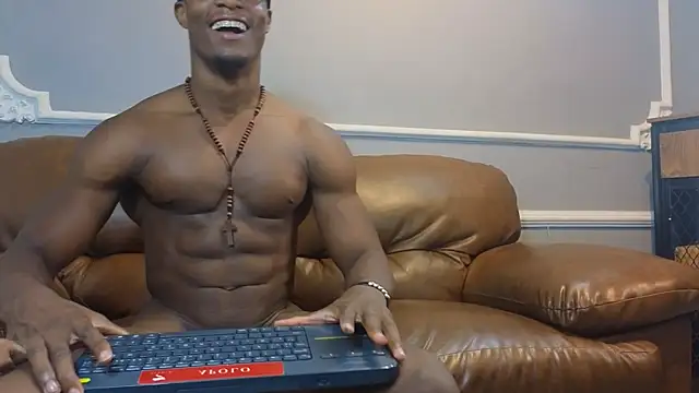 LiamRivers  online show from December 15, 7:41 pm