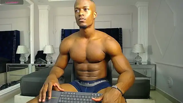 LiamRivers  online show from December 17, 7:41 pm