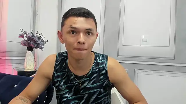 Andy dior18 online show from September 26, 9:10 pm