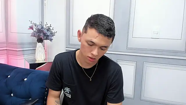 Andy dior18 online show from September 25, 10:27 pm
