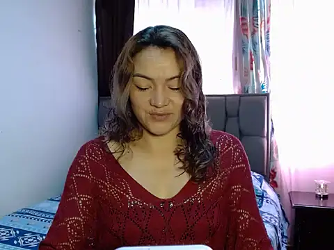 PenelopeMist online show from May 14, 6:27 pm