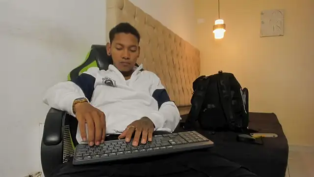 blackdirty420 online show from November 18, 7:50 pm