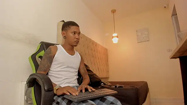 blackdirty420 online show from October 20, 9:59 pm