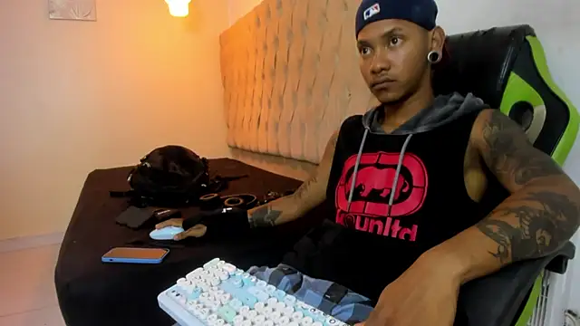 blackdirty420 online show from March 8, 3:26 pm