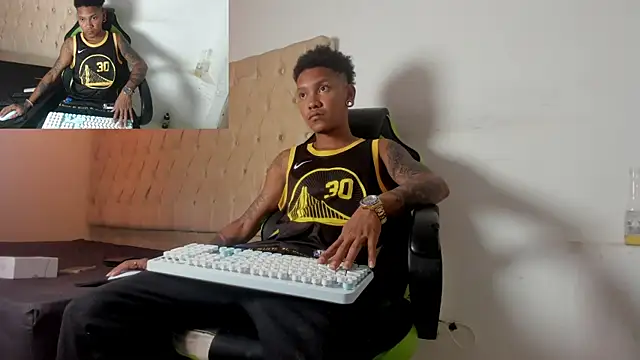 Snapshot of blackdirty420 chatting on September 19, 8:13 pm blackdirty420 online show from September 19, 8:13 pm