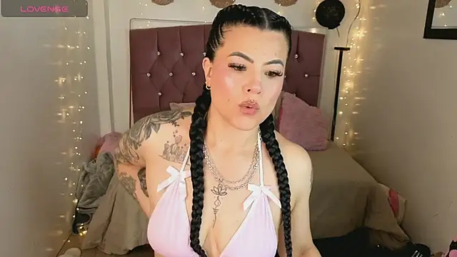 lizha milf online show from March 27, 5:25 pm