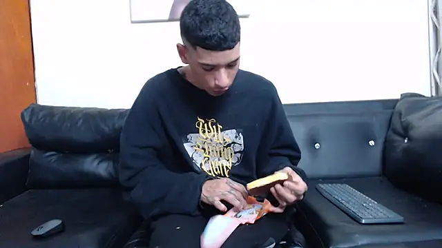 biigjhonny online show from November 28, 2:34 am