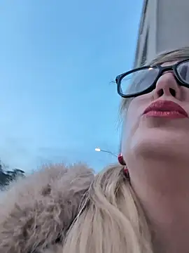 Sexybiene969 online show from March 14, 5:08 pm