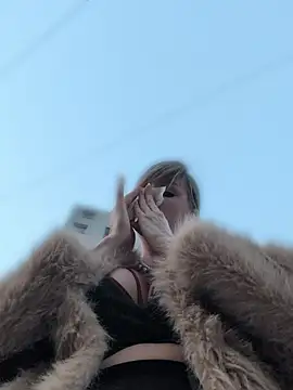 Sexybiene969 online show from March 24, 5:13 pm