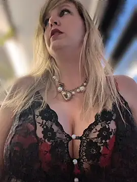 Sexybiene969 online show from March 25, 5:12 pm