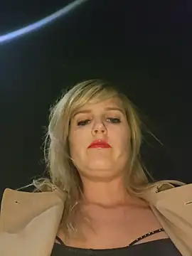 Sexybiene969 online show from November 3, 5:05 pm