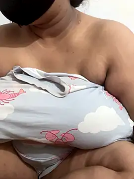 Snapshot of Yoursexy_cherry chatting on October 1, 8:02 pm Yoursexy cherry online show from October 1, 8:02 pm